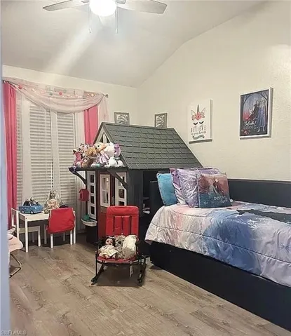 221 Nw 3rd Pl, Cape Coral, Florida 33993