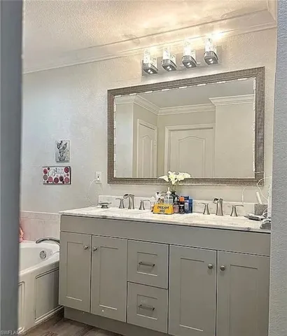 221 Nw 3rd Pl, Cape Coral, Florida 33993