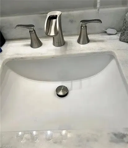 221 Nw 3rd Pl, Cape Coral, Florida 33993