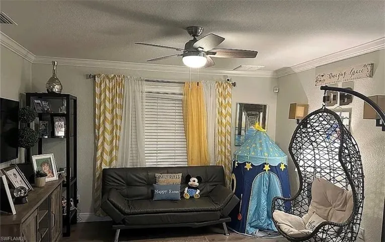 221 Nw 3rd Pl, Cape Coral, Florida 33993