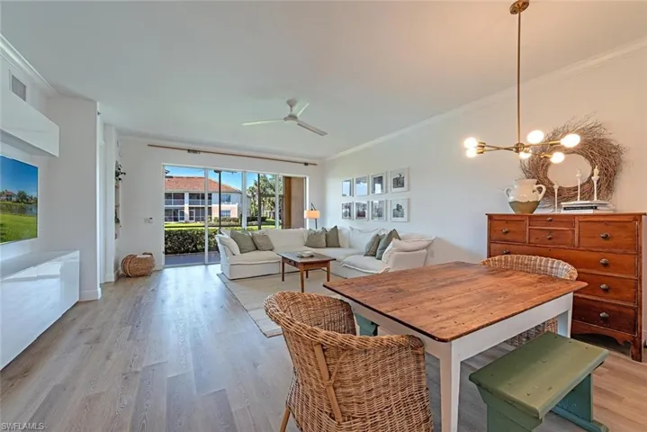 3065  Driftwood  WAY, Naples, FL 34109
