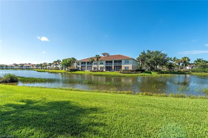 3065  Driftwood  WAY, Naples, FL 34109