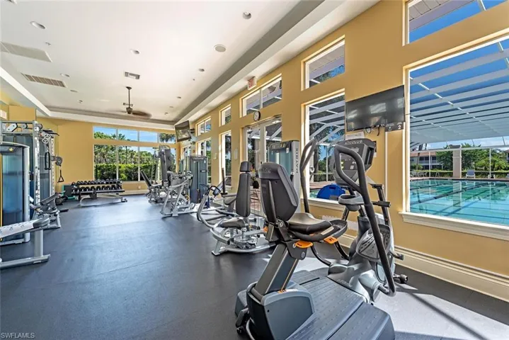 3065  Driftwood  WAY, Naples, FL 34109