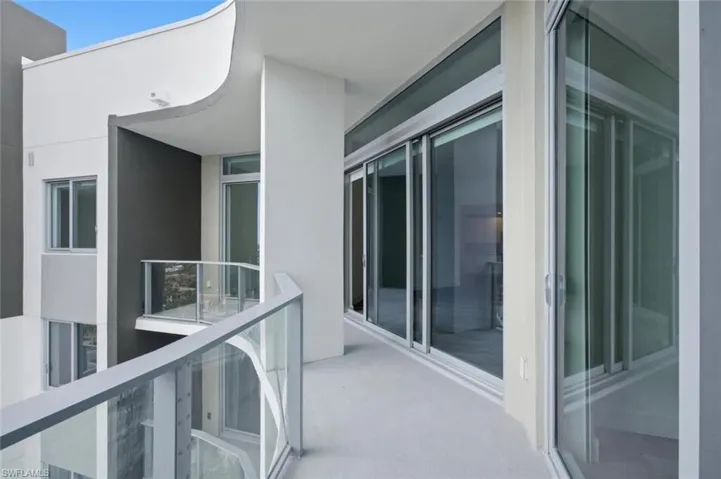 1950 Mayfair St Ph9, Naples, Florida 34104