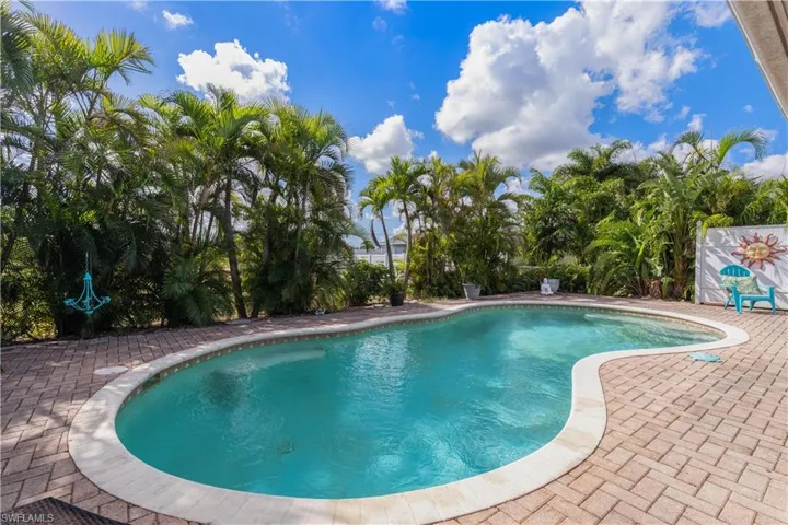 1514 NW 17th  ST, Cape Coral, FL 33993