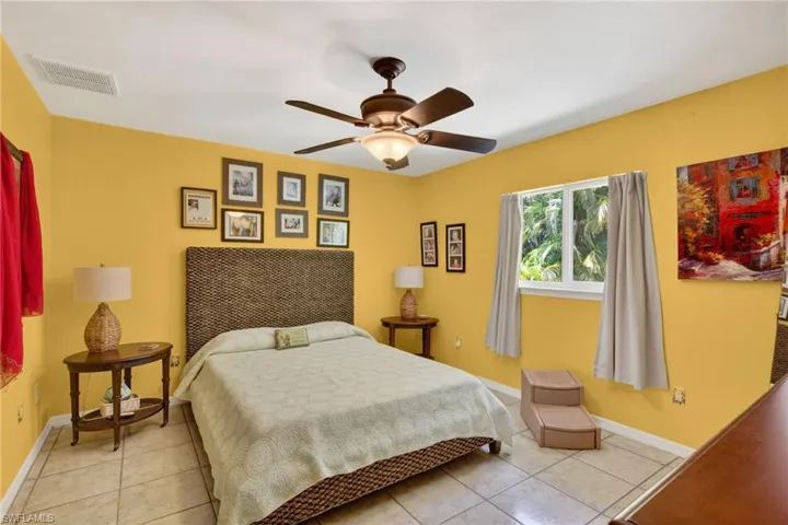5520 Phillips St, Bokeelia, Florida 33922