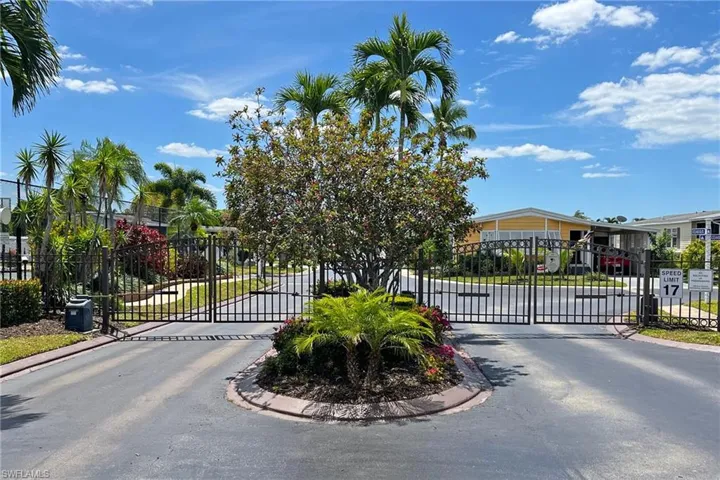 58  Oceans  BLVD, Naples, FL 34104