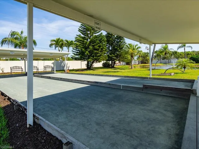 58  Oceans  BLVD, Naples, FL 34104