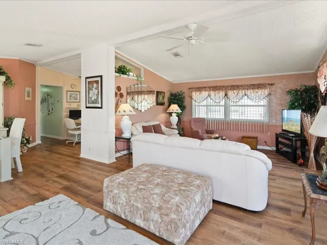 58  Oceans  BLVD, Naples, FL 34104