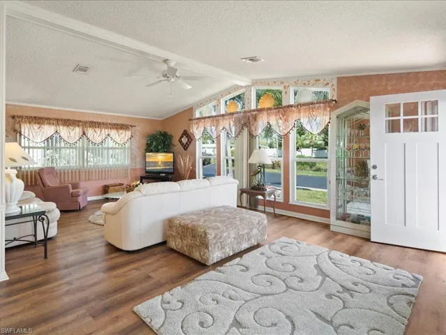 58  Oceans  BLVD, Naples, FL 34104