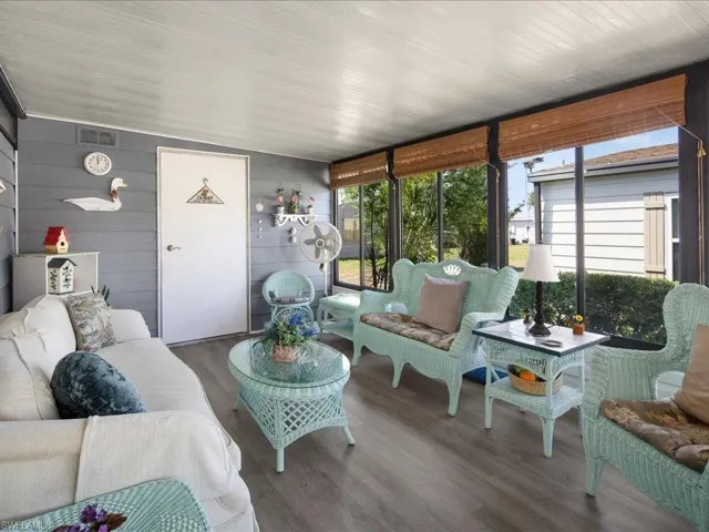 58  Oceans  BLVD, Naples, FL 34104