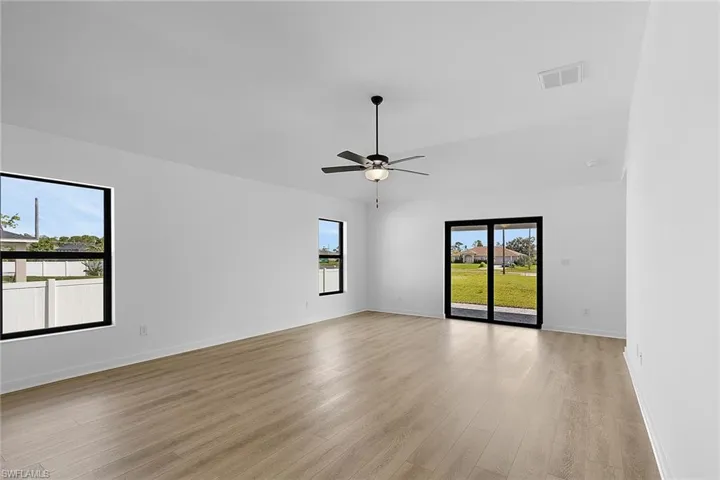 1297  Bush W ST, Immokalee, FL 34142