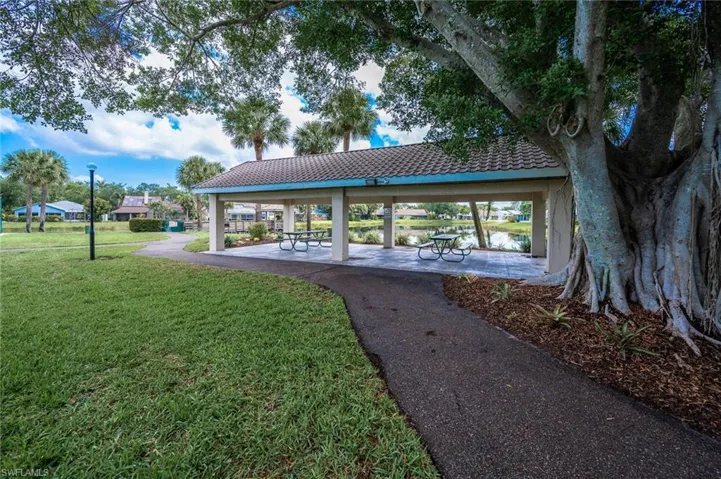 Community Picnic Area