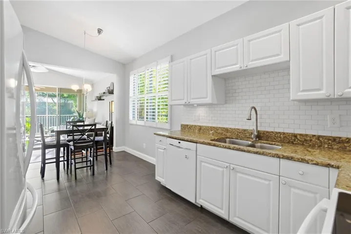 7110 Wild Forest Ct 202, Naples, Florida 34109