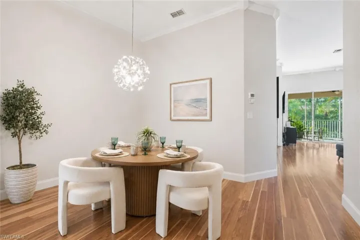 Dining / Flex Space