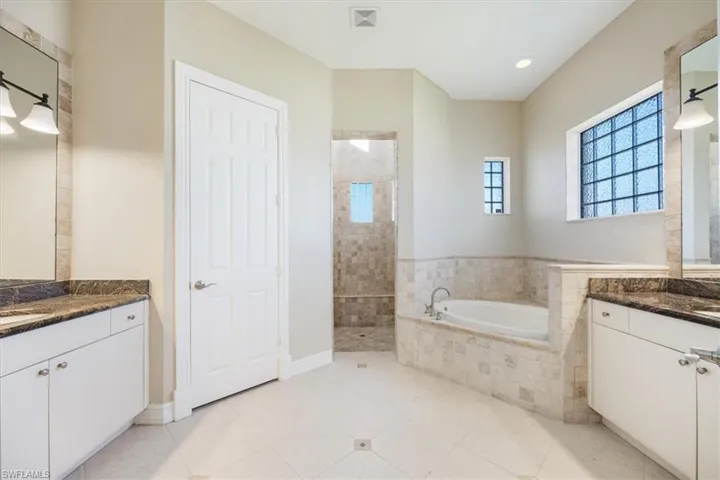 1539 Nw 42nd Ave, Cape Coral, Florida 33993