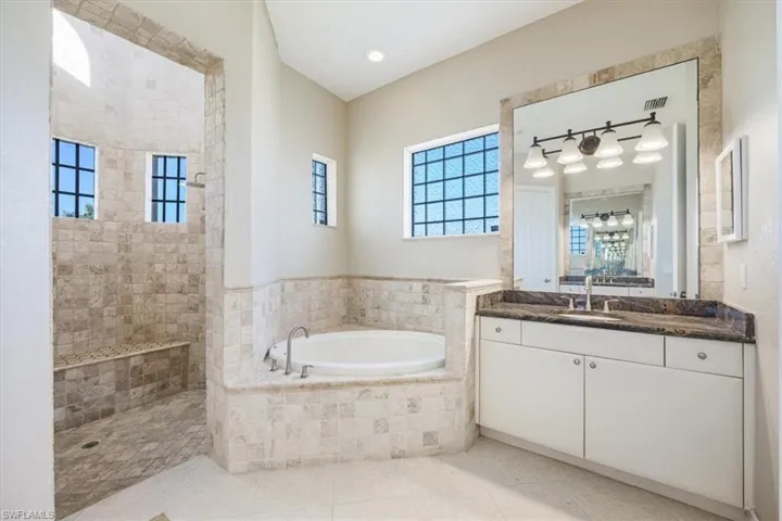 1539 Nw 42nd Ave, Cape Coral, Florida 33993
