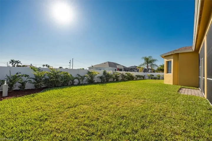 1539 Nw 42nd Ave, Cape Coral, Florida 33993