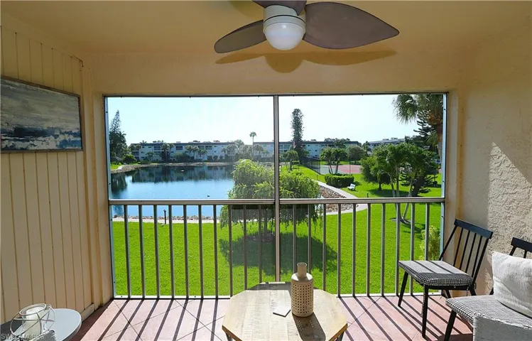 1004 Manatee Rd H202, Naples, Florida 34114