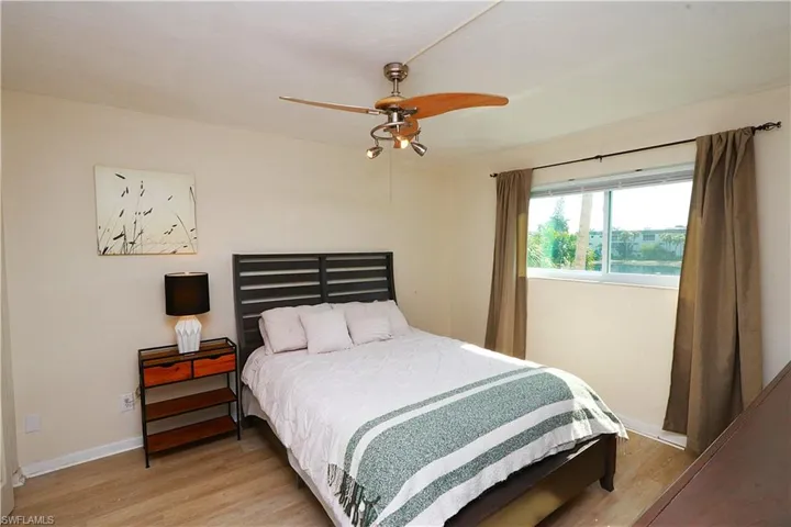 1004 Manatee Rd H202, Naples, Florida 34114