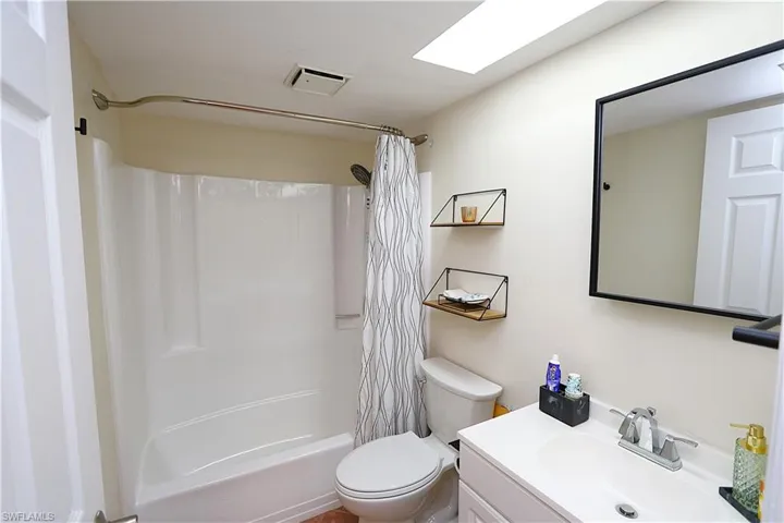 1004 Manatee Rd H202, Naples, Florida 34114