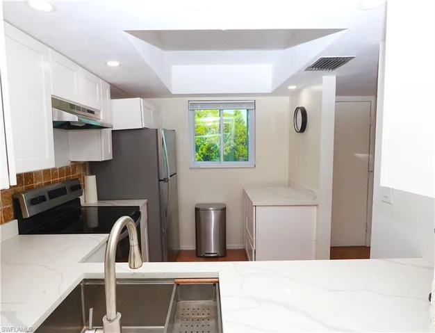 1004 Manatee Rd H202, Naples, Florida 34114
