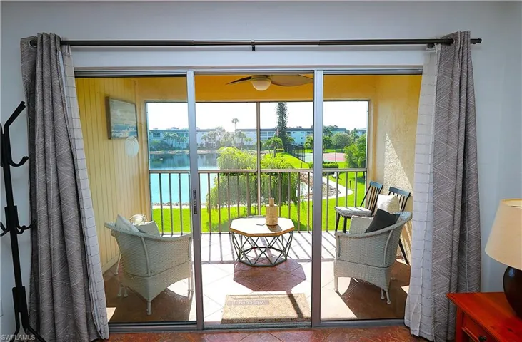 1004 Manatee Rd H202, Naples, Florida 34114