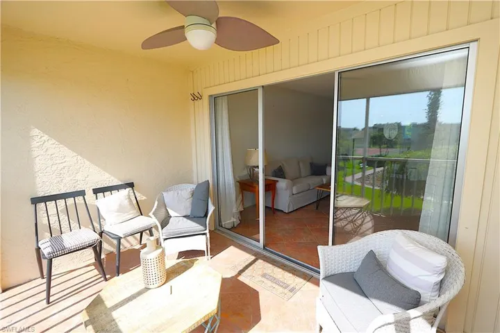 1004 Manatee Rd H202, Naples, Florida 34114