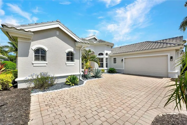 16075 Parque Ln, Naples, Florida 34110