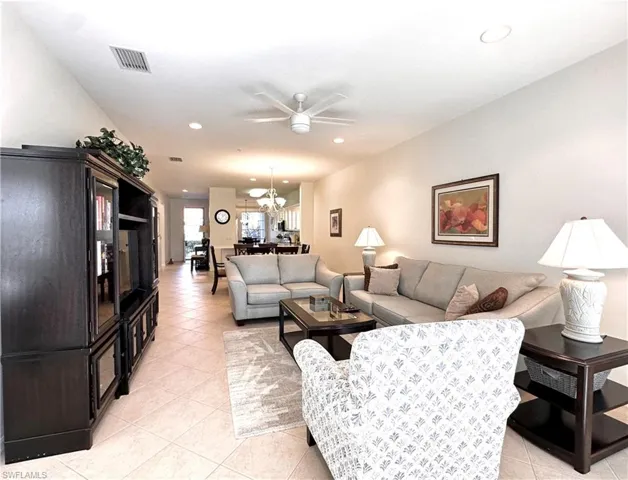 Family / Dining rooms