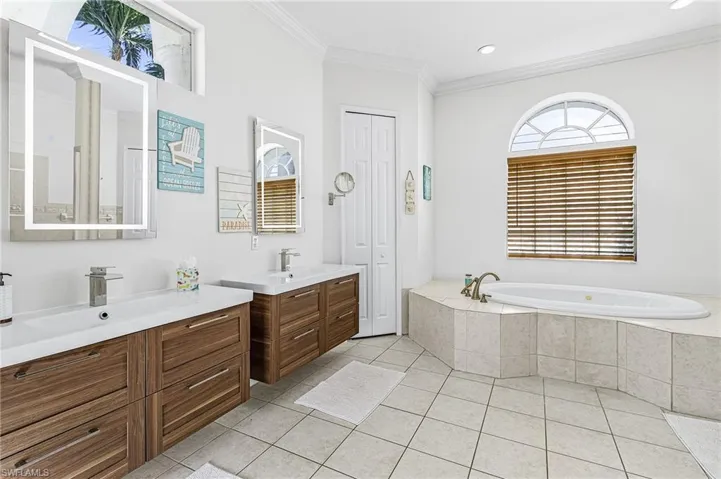 Primary Bathroom w/ dual vanities