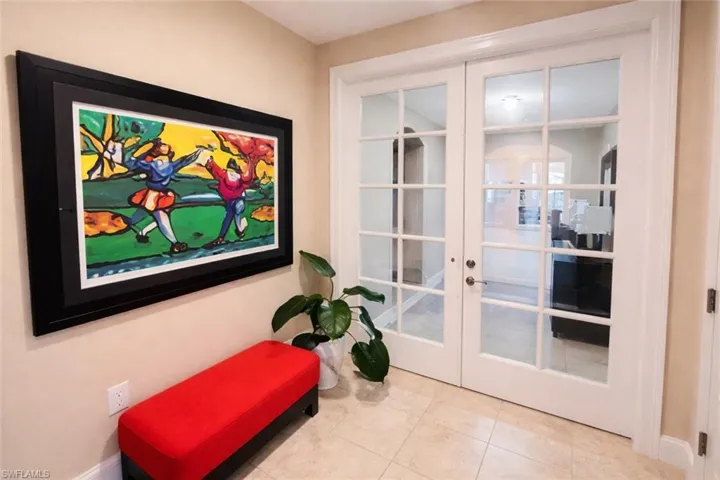 2547 Marquesa Royale Ln 3-201, Naples, Florida 34109