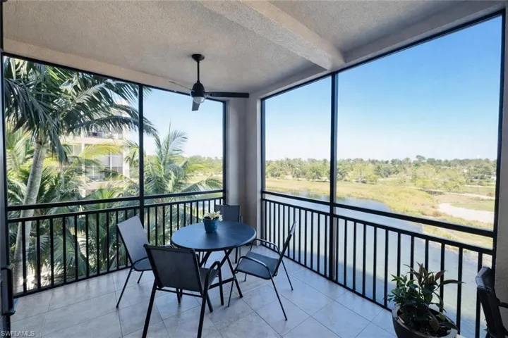 2547 Marquesa Royale Ln 3-201, Naples, Florida 34109