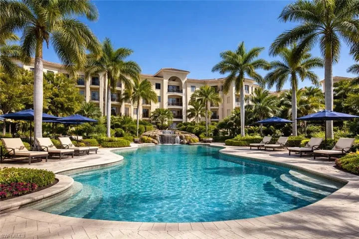 2547 Marquesa Royale Ln 3-201, Naples, Florida 34109