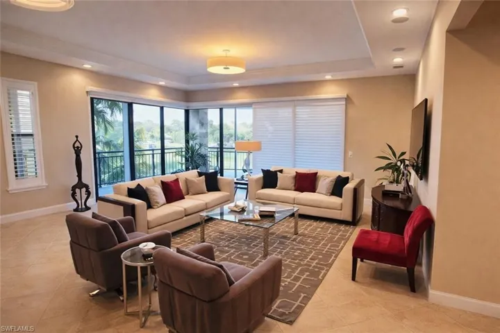 2547 Marquesa Royale Ln 3-201, Naples, Florida 34109