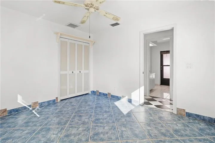 3rd bedroom with ceiling fan.