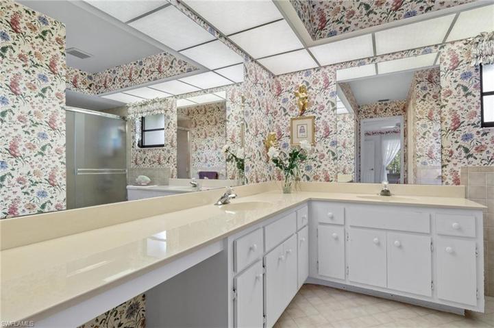 with 2 Sinks and nice shower