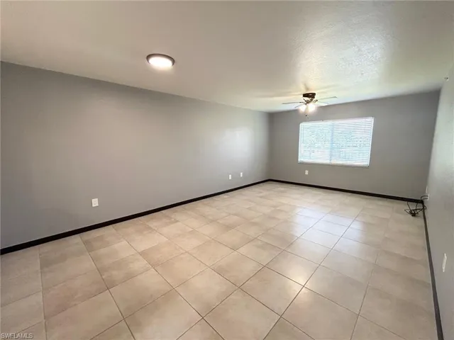 8284 Key Royal Cir # 1323, Naples, Florida 34119