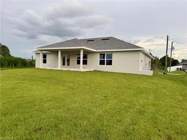 2812 43rd St W, Lehigh Acres, Florida 33971
