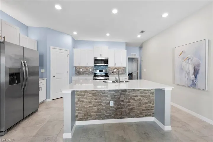 Corner Pantry