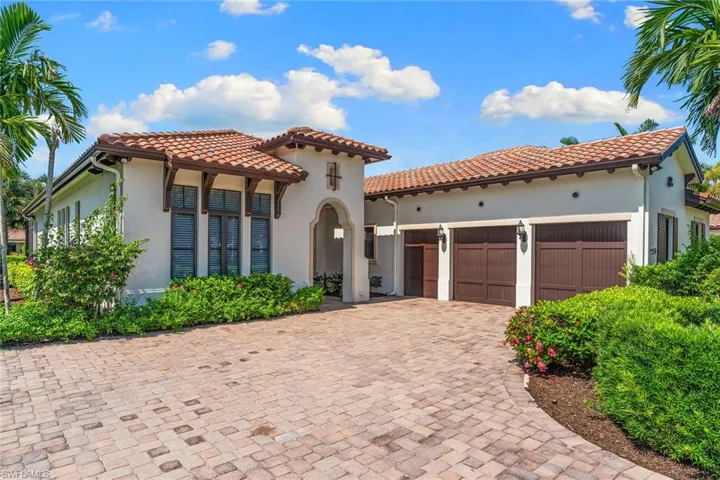 2234 Aberdeen Ct, Naples, Florida 34105