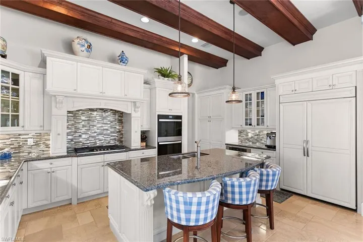 2234 Aberdeen Ct, Naples, Florida 34105