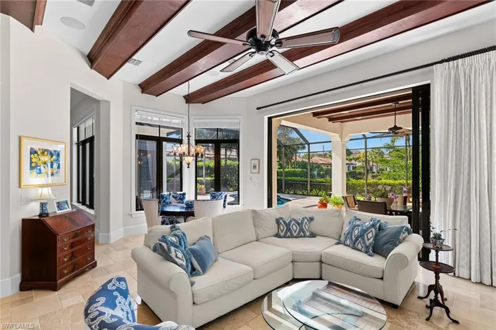 2234 Aberdeen Ct, Naples, Florida 34105