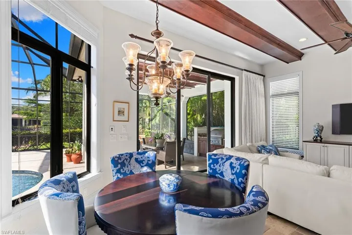 2234 Aberdeen Ct, Naples, Florida 34105