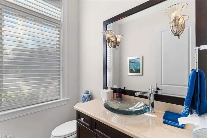 2234 Aberdeen Ct, Naples, Florida 34105