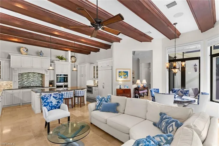 2234 Aberdeen Ct, Naples, Florida 34105