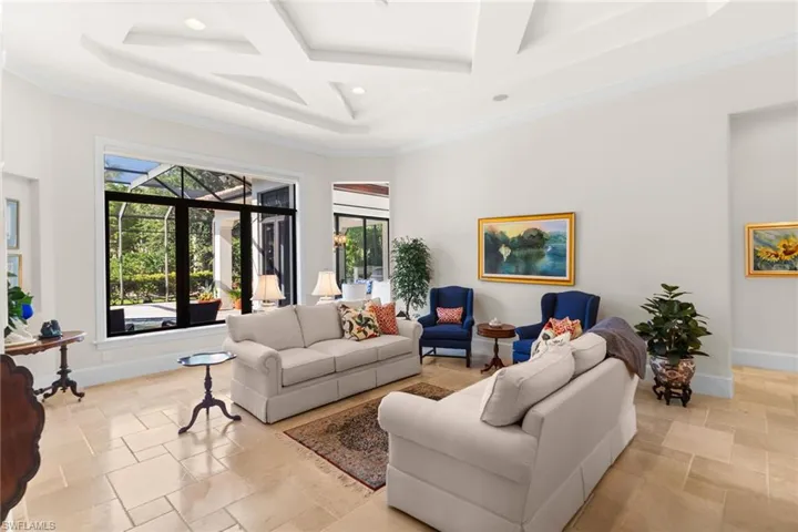 2234 Aberdeen Ct, Naples, Florida 34105