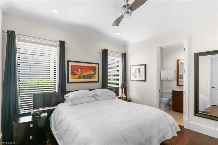 2234 Aberdeen Ct, Naples, Florida 34105