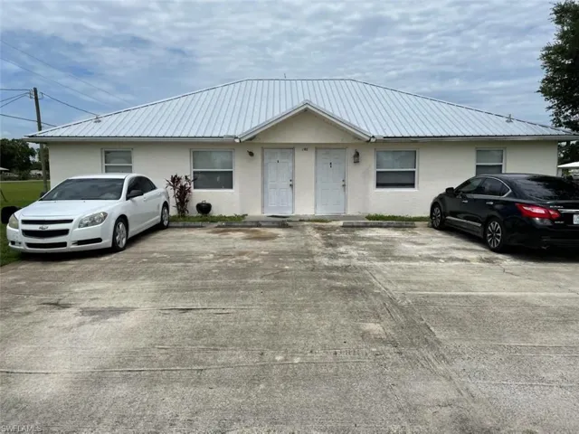701  6th  ST, Moore Haven, FL 33471