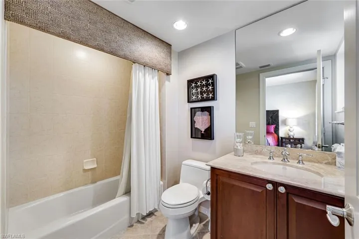 1050 Borghese Ln 605, Naples, Florida 34114